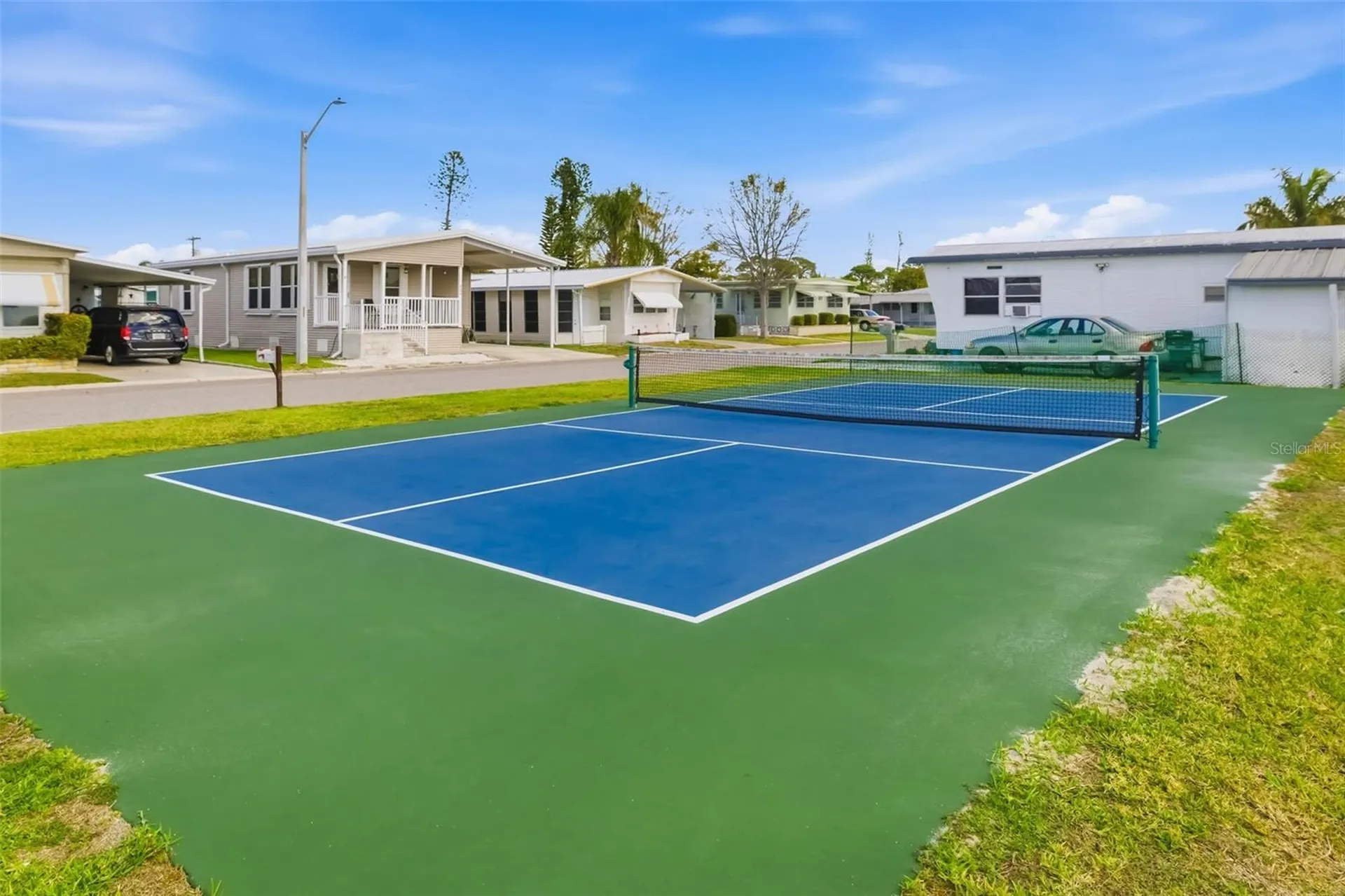 812 50th Avenue Terrace W Bradenton FL 34207