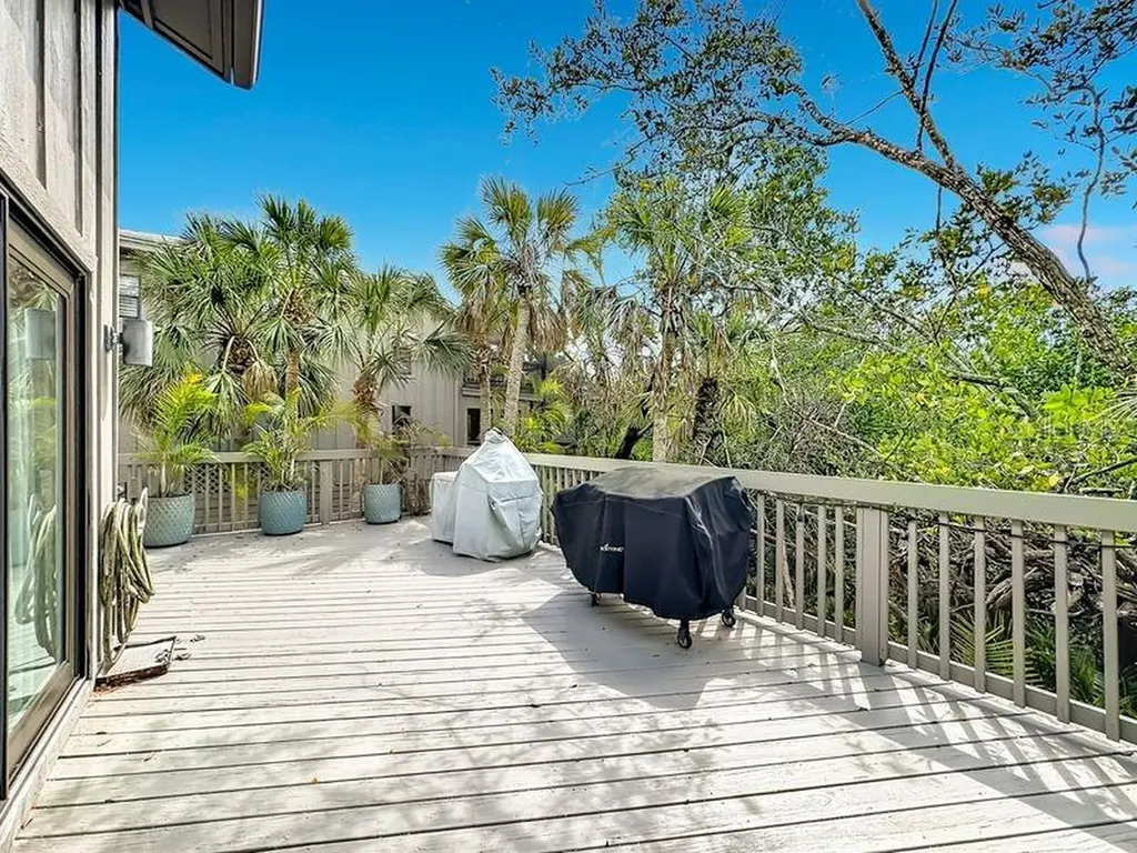 1445 Landings Circle Sarasota FL 34231