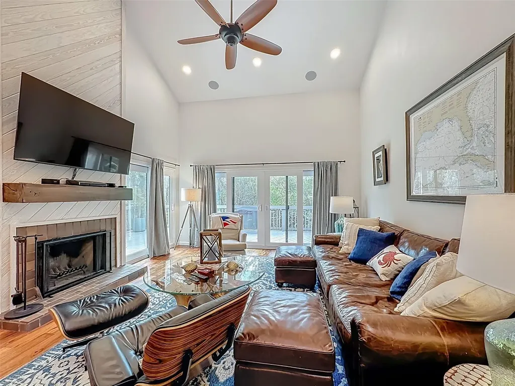 1445 Landings Circle Sarasota FL 34231