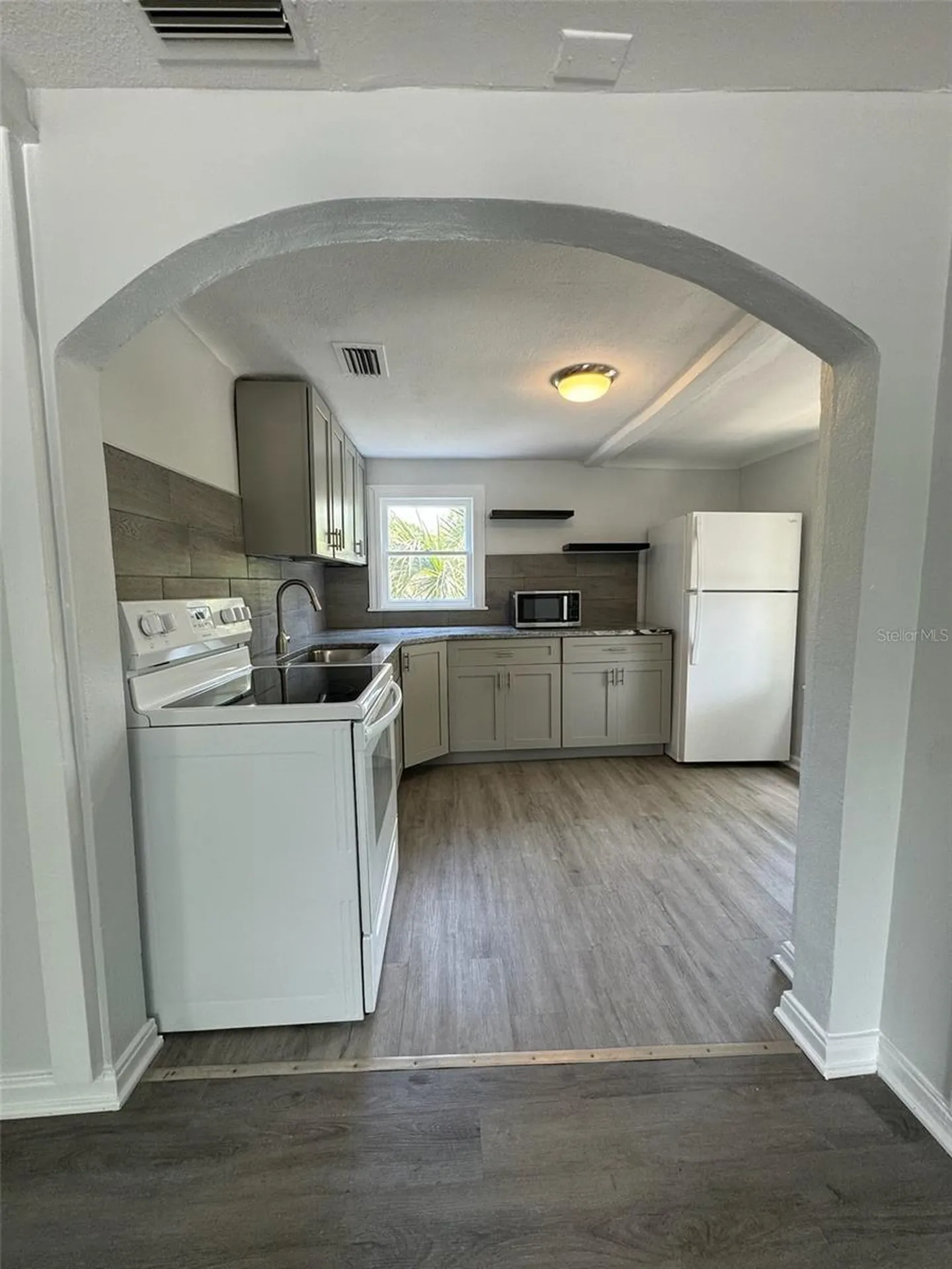 2650 25th Avenue N St Petersburg FL 33713