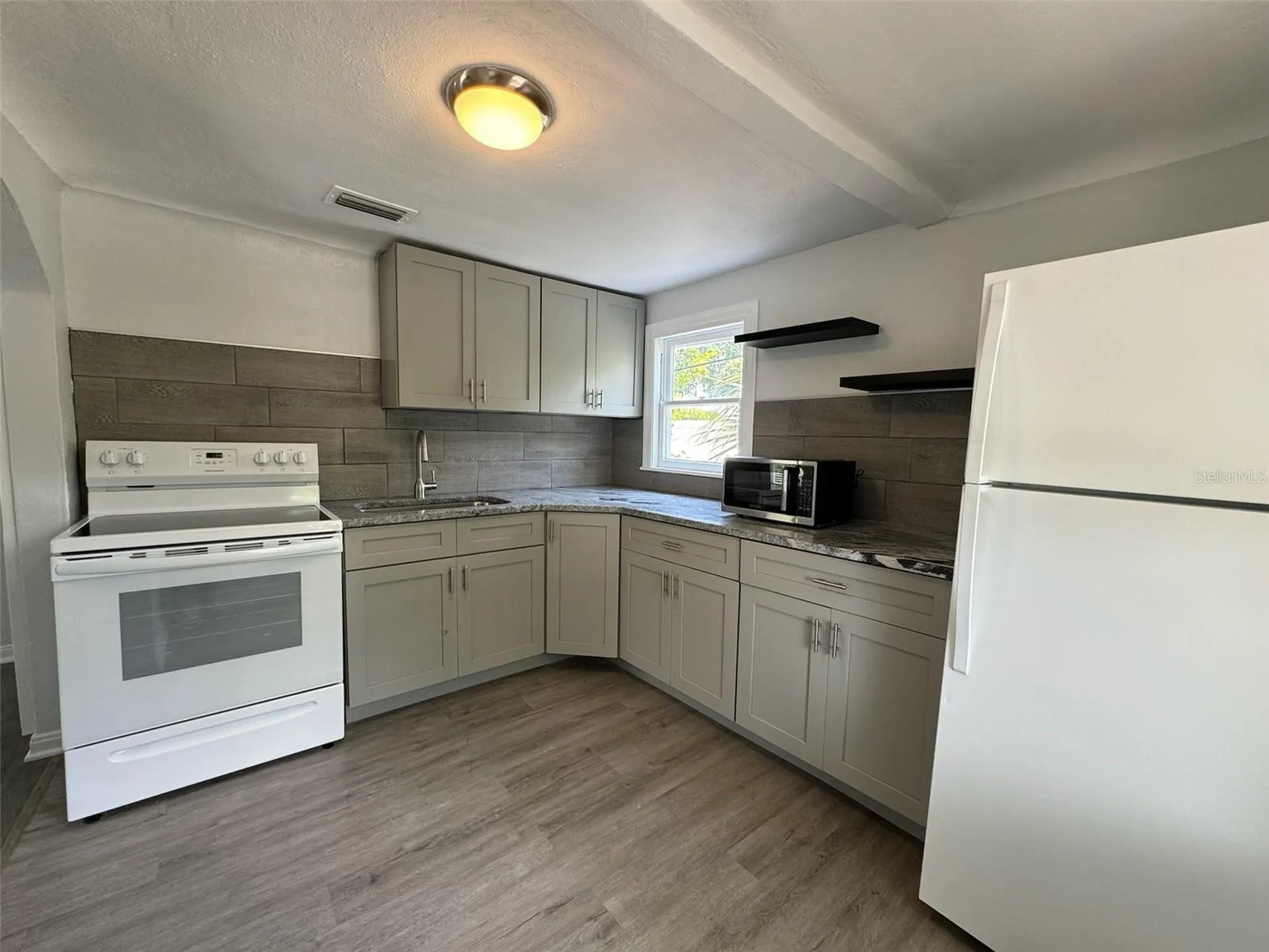 2650 25th Avenue N St Petersburg FL 33713
