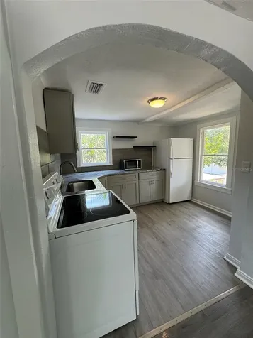 2650 25th Avenue N St Petersburg FL 33713