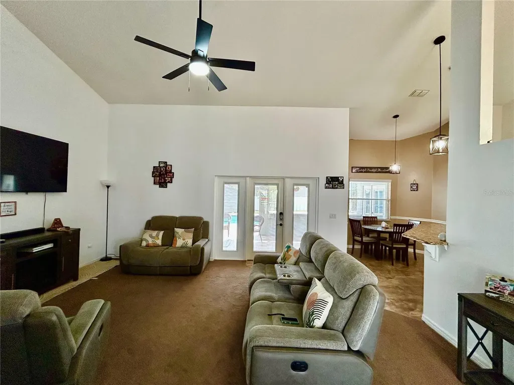 2085 Raymond Drive St Cloud FL 34769