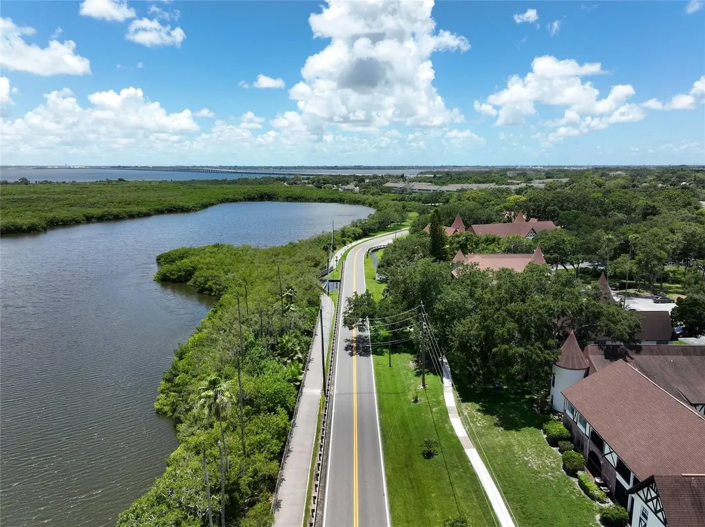 801 2nd Street N Safety Harbor FL 34695