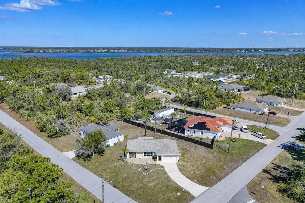 6037 David Boulevard Port Charlotte FL 33981