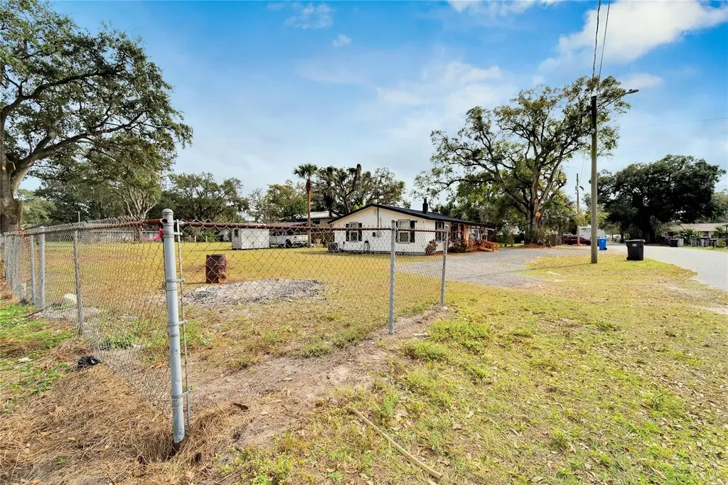 2719 N 67th Street Tampa FL 33619