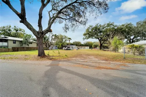 2719 N 67th Street Tampa FL 33619