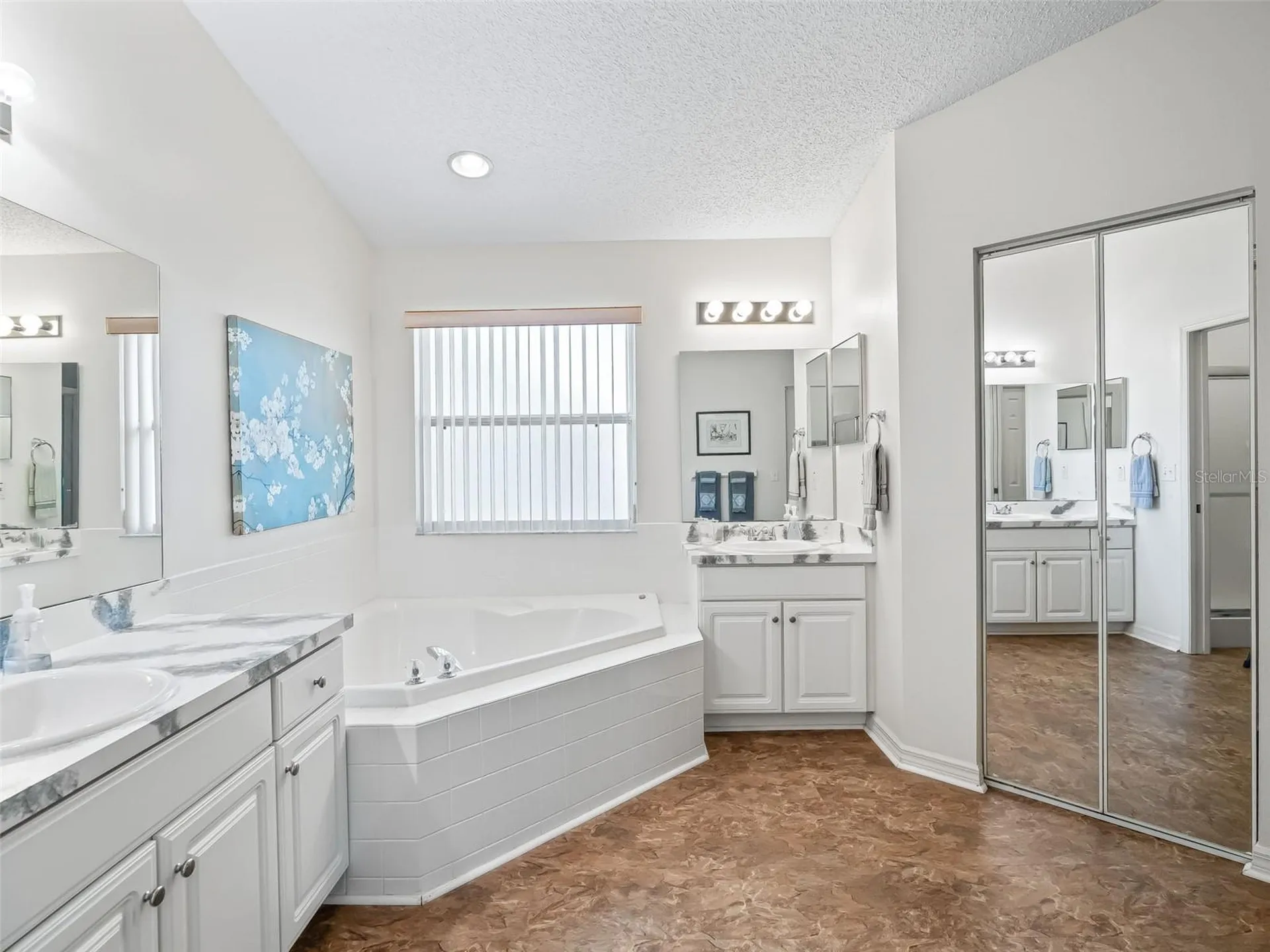 32833 Timberwood Drive Leesburg FL 34748