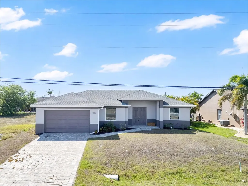 1306 NE 2nd Avenue Cape Coral FL 33909