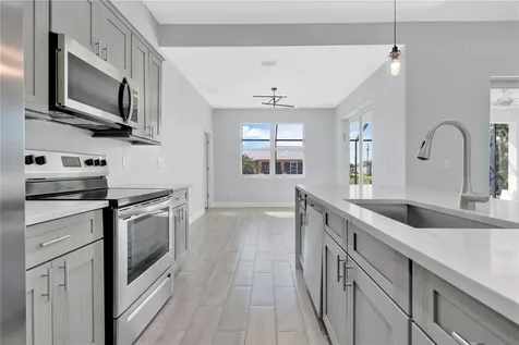 1306 NE 2nd Avenue Cape Coral FL 33909