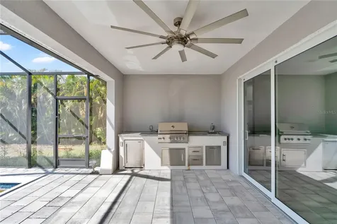1306 NE 2nd Avenue Cape Coral FL 33909