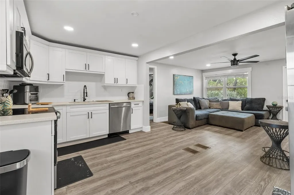 5135 Old Bradenton Road Sarasota FL 34234