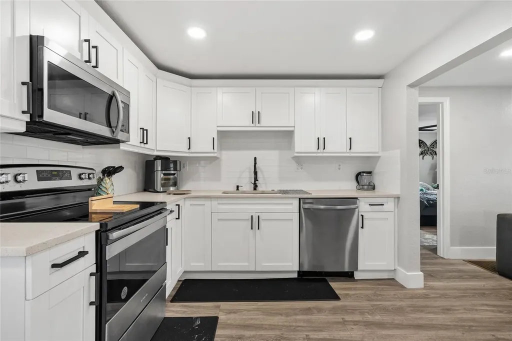 5135 Old Bradenton Road Sarasota FL 34234