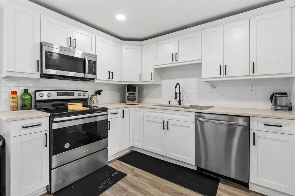 5135 Old Bradenton Road Sarasota FL 34234