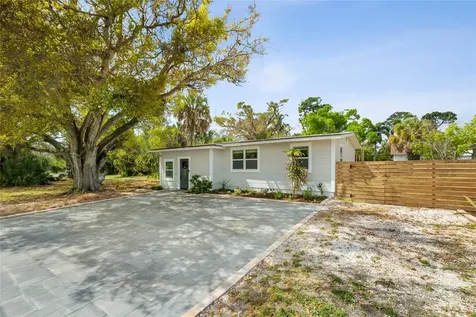 5135 Old Bradenton Road Sarasota FL 34234
