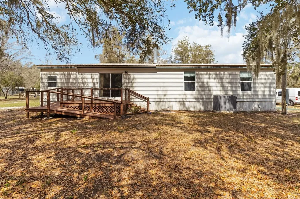 2903 Pritcher Manor Court Lithia FL 33547