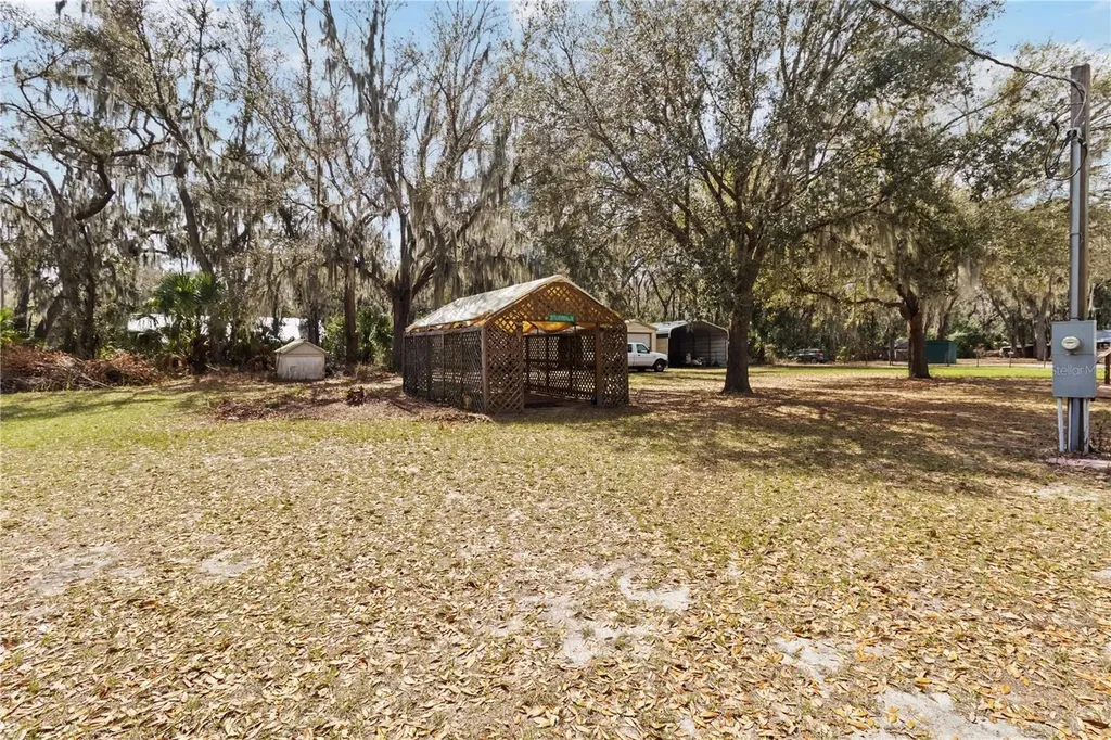 2903 Pritcher Manor Court Lithia FL 33547