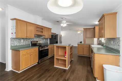 2903 Pritcher Manor Court Lithia FL 33547