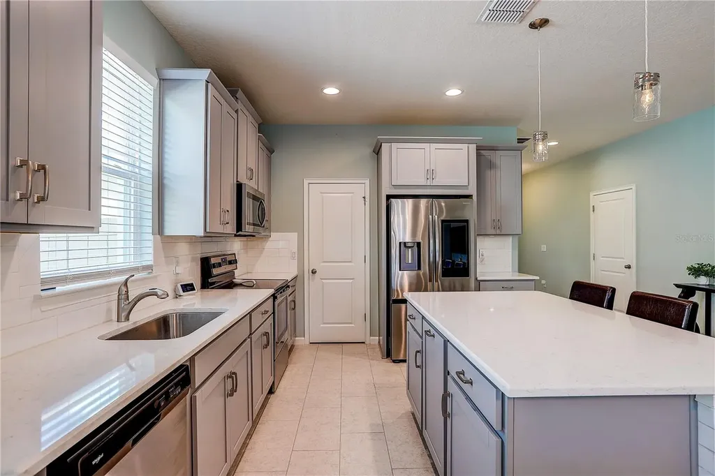 1014 Night Song Street Valrico FL 33594
