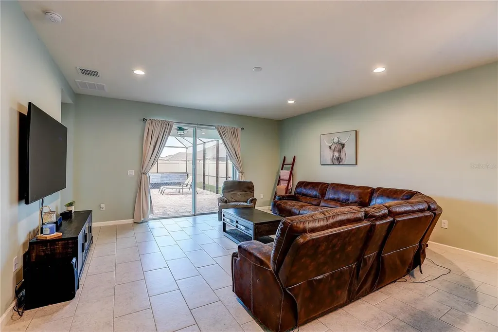 1014 Night Song Street Valrico FL 33594