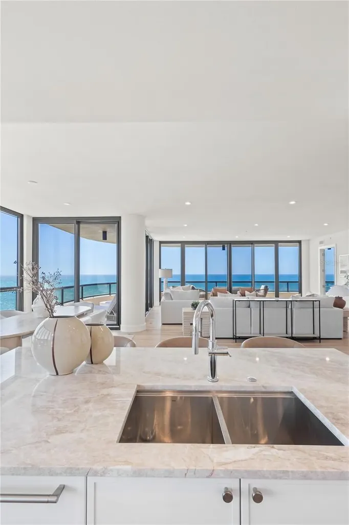 415 L Ambiance Drive Longboat Key FL 34228