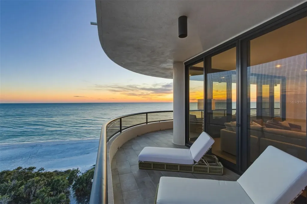 415 L Ambiance Drive Longboat Key FL 34228
