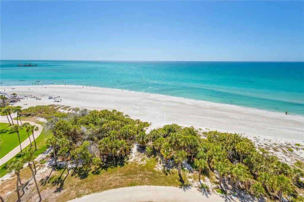 415 L Ambiance Drive Longboat Key FL 34228