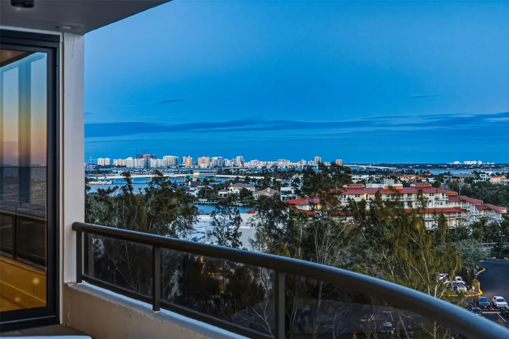 415 L Ambiance Drive Longboat Key FL 34228