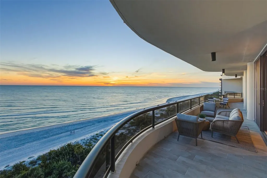 415 L Ambiance Drive Longboat Key FL 34228