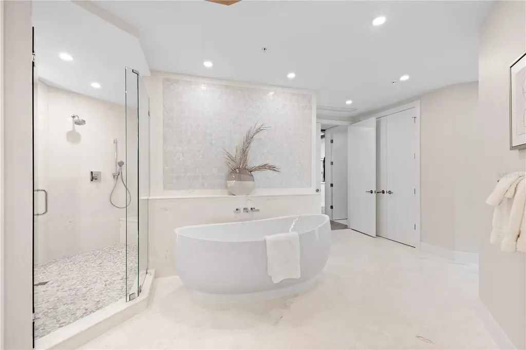415 L Ambiance Drive Longboat Key FL 34228