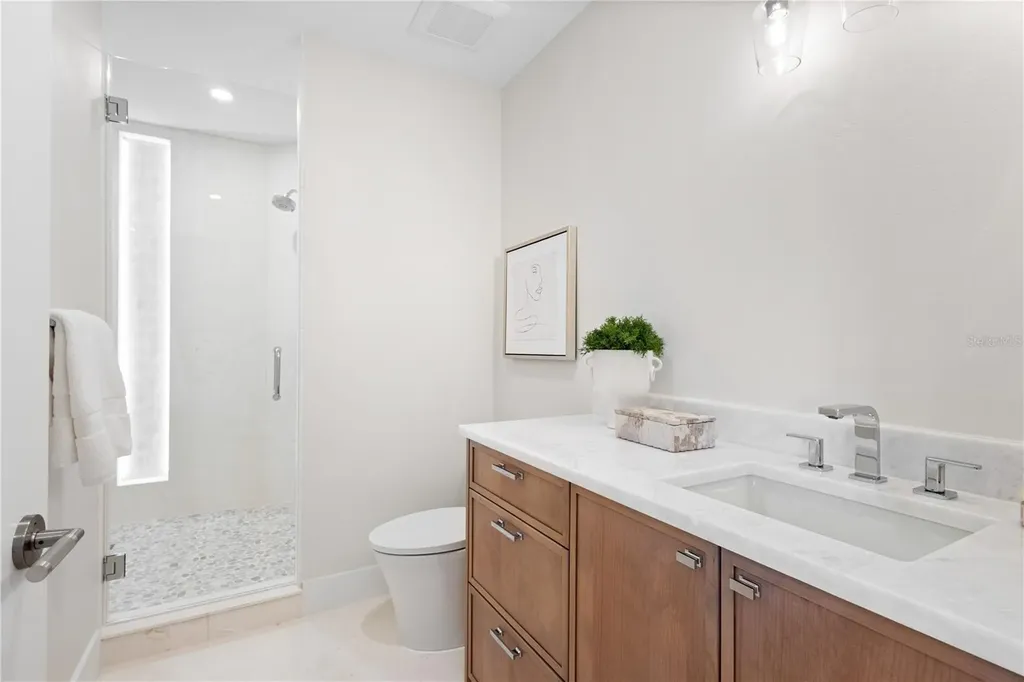 415 L Ambiance Drive Longboat Key FL 34228