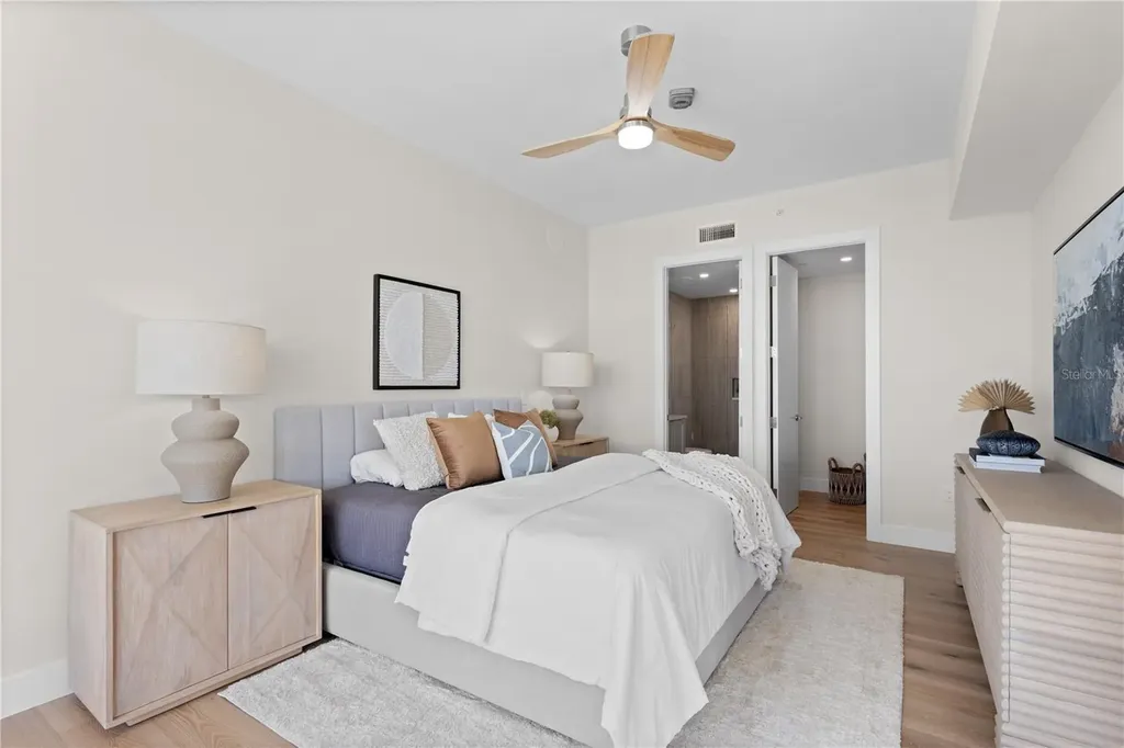 415 L Ambiance Drive Longboat Key FL 34228