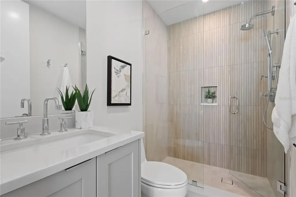 415 L Ambiance Drive Longboat Key FL 34228