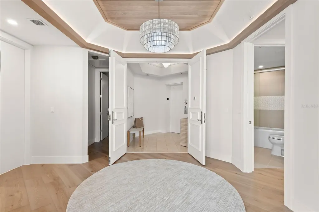 415 L Ambiance Drive Longboat Key FL 34228