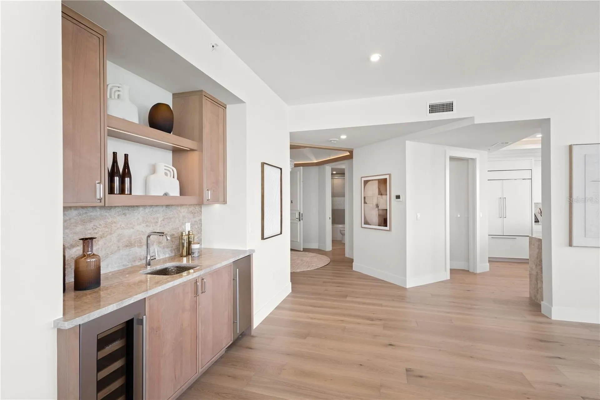 415 L Ambiance Drive Longboat Key FL 34228