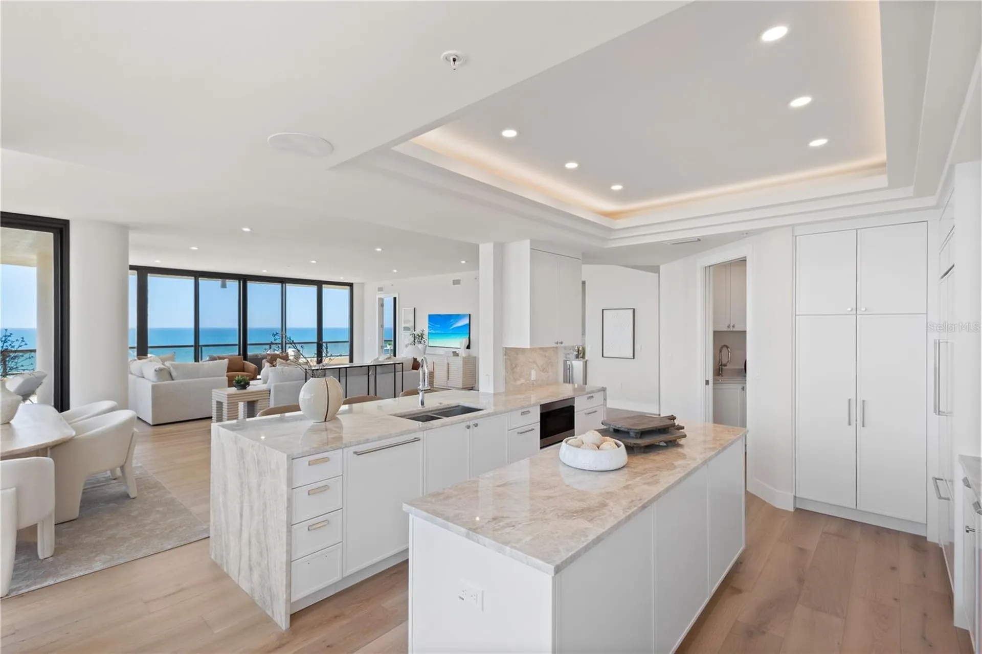 415 L Ambiance Drive Longboat Key FL 34228