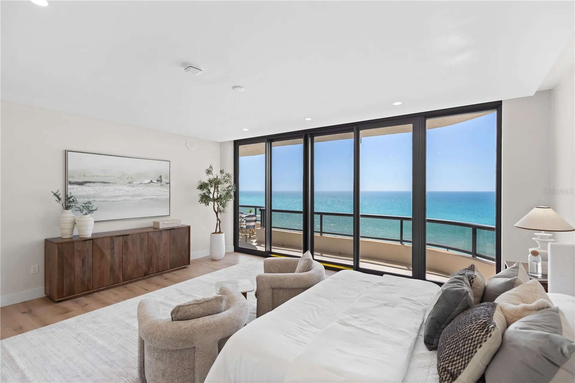 415 L Ambiance Drive Longboat Key FL 34228