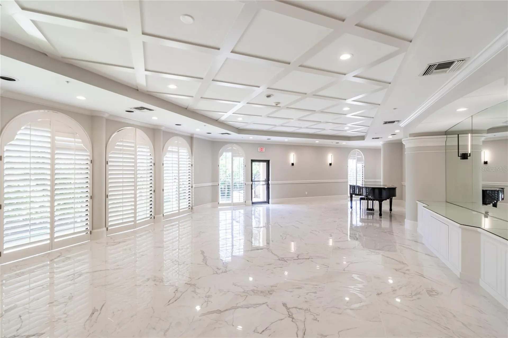 415 L Ambiance Drive Longboat Key FL 34228