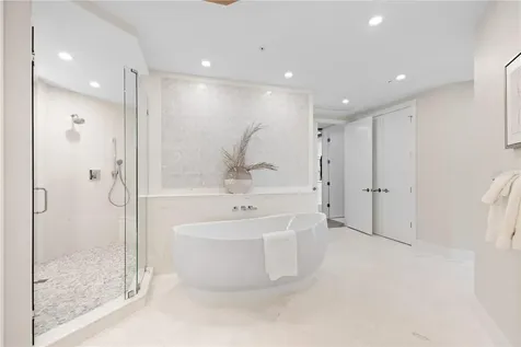 415 L Ambiance Drive Longboat Key FL 34228