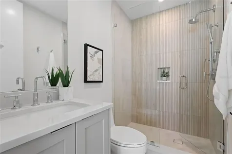 415 L Ambiance Drive Longboat Key FL 34228