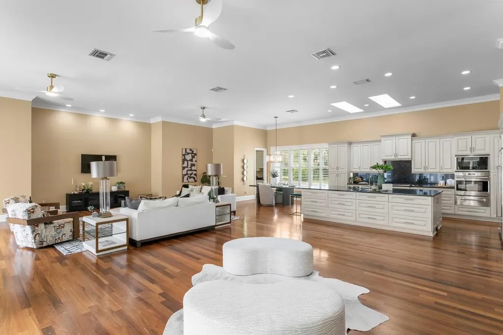 16504 Avila Boulevard Tampa FL 33613