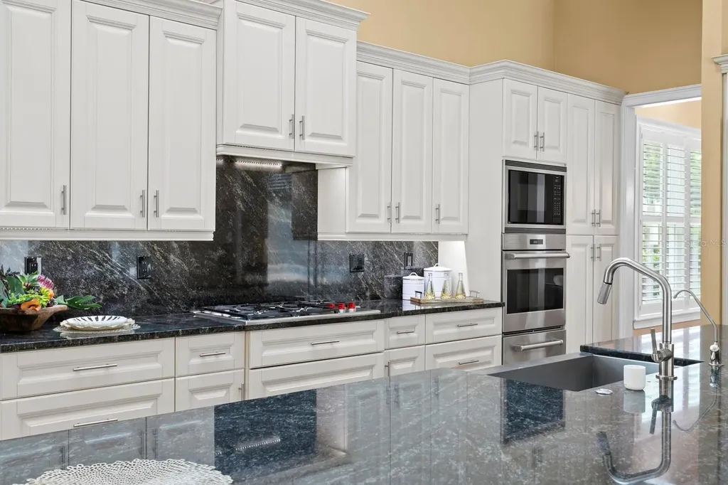 16504 Avila Boulevard Tampa FL 33613