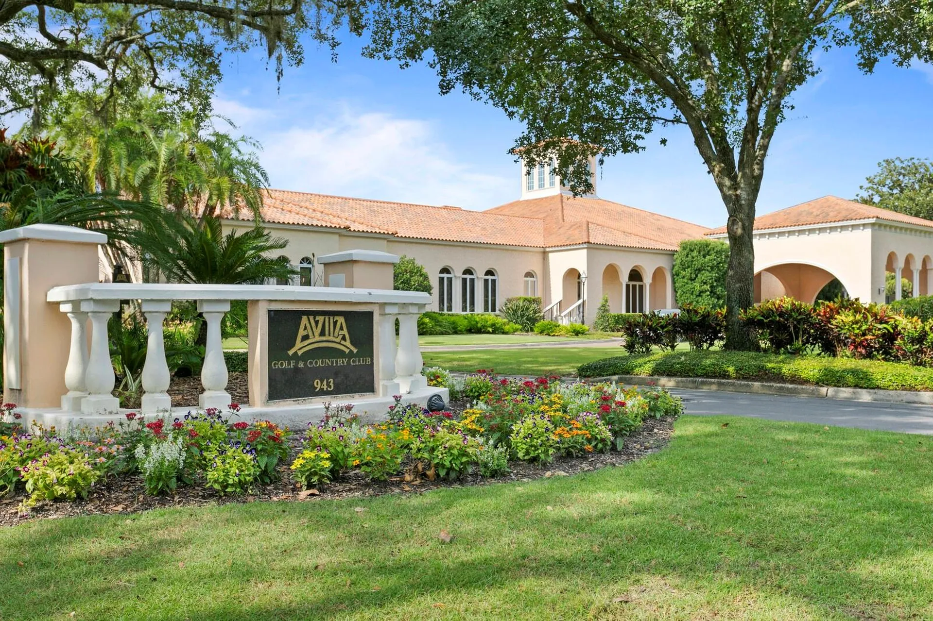 16504 Avila Boulevard Tampa FL 33613