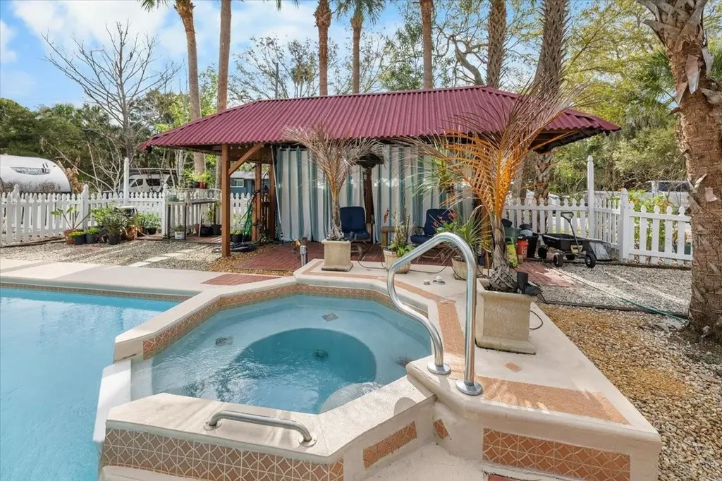 6093 Avenue Of The Palms Weeki Wachee FL 34607