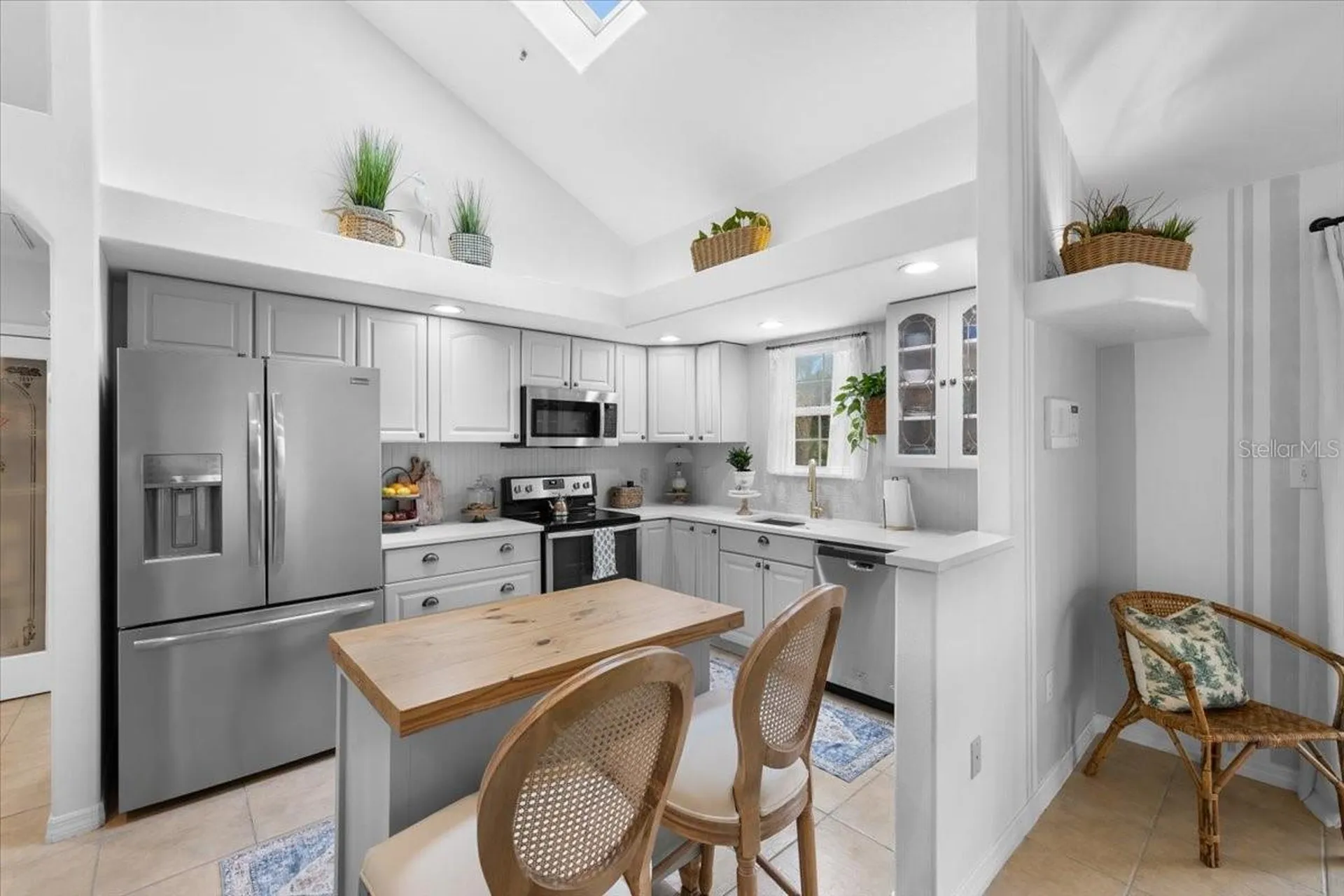 6093 Avenue Of The Palms Weeki Wachee FL 34607