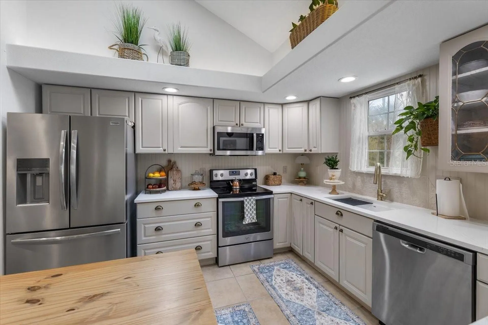 6093 Avenue Of The Palms Weeki Wachee FL 34607