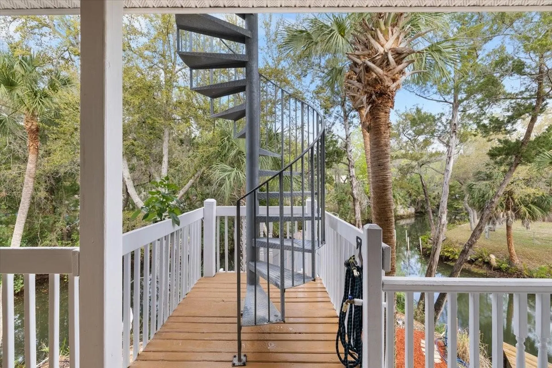 6093 Avenue Of The Palms Weeki Wachee FL 34607
