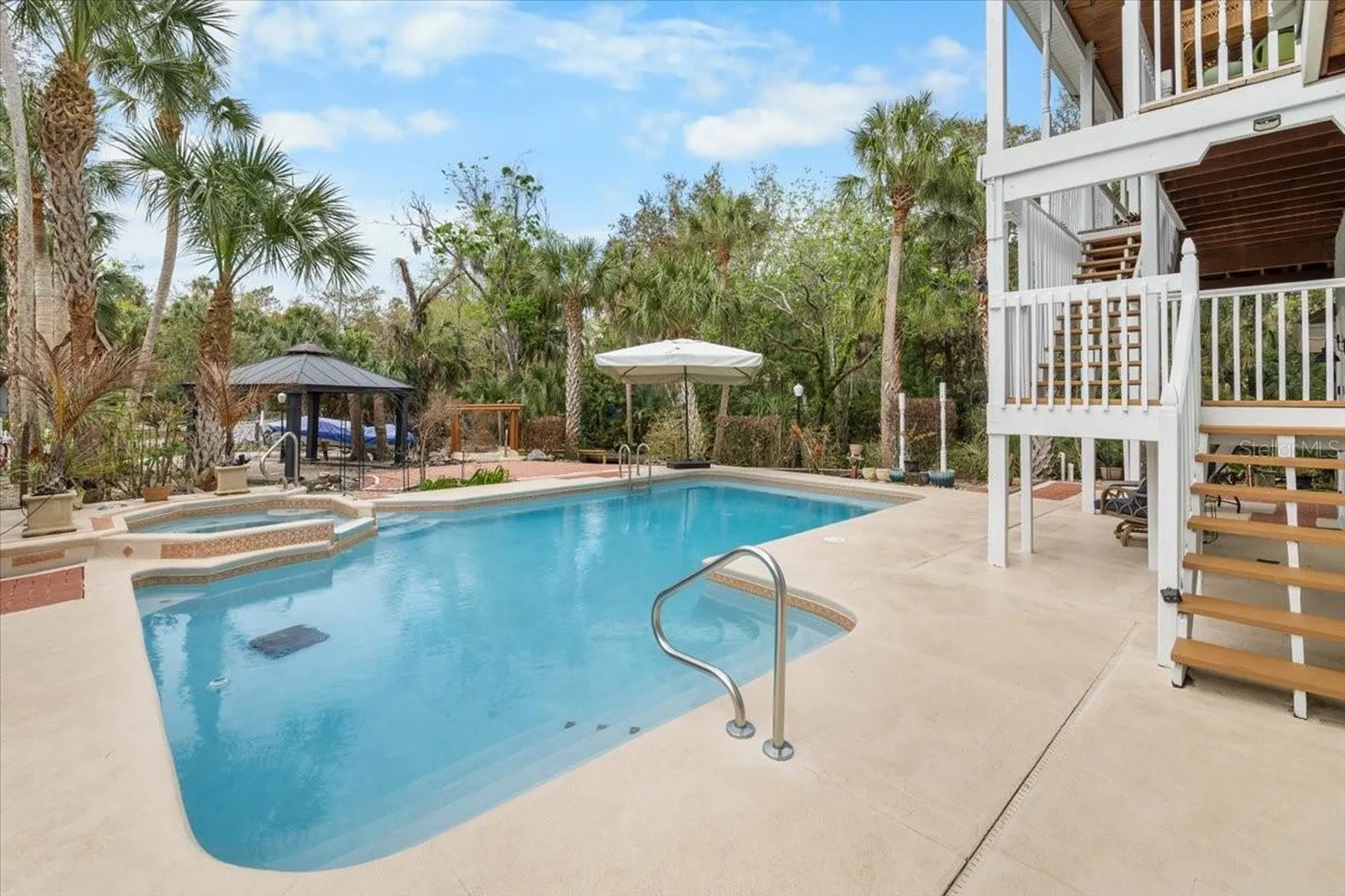 6093 Avenue Of The Palms Weeki Wachee FL 34607