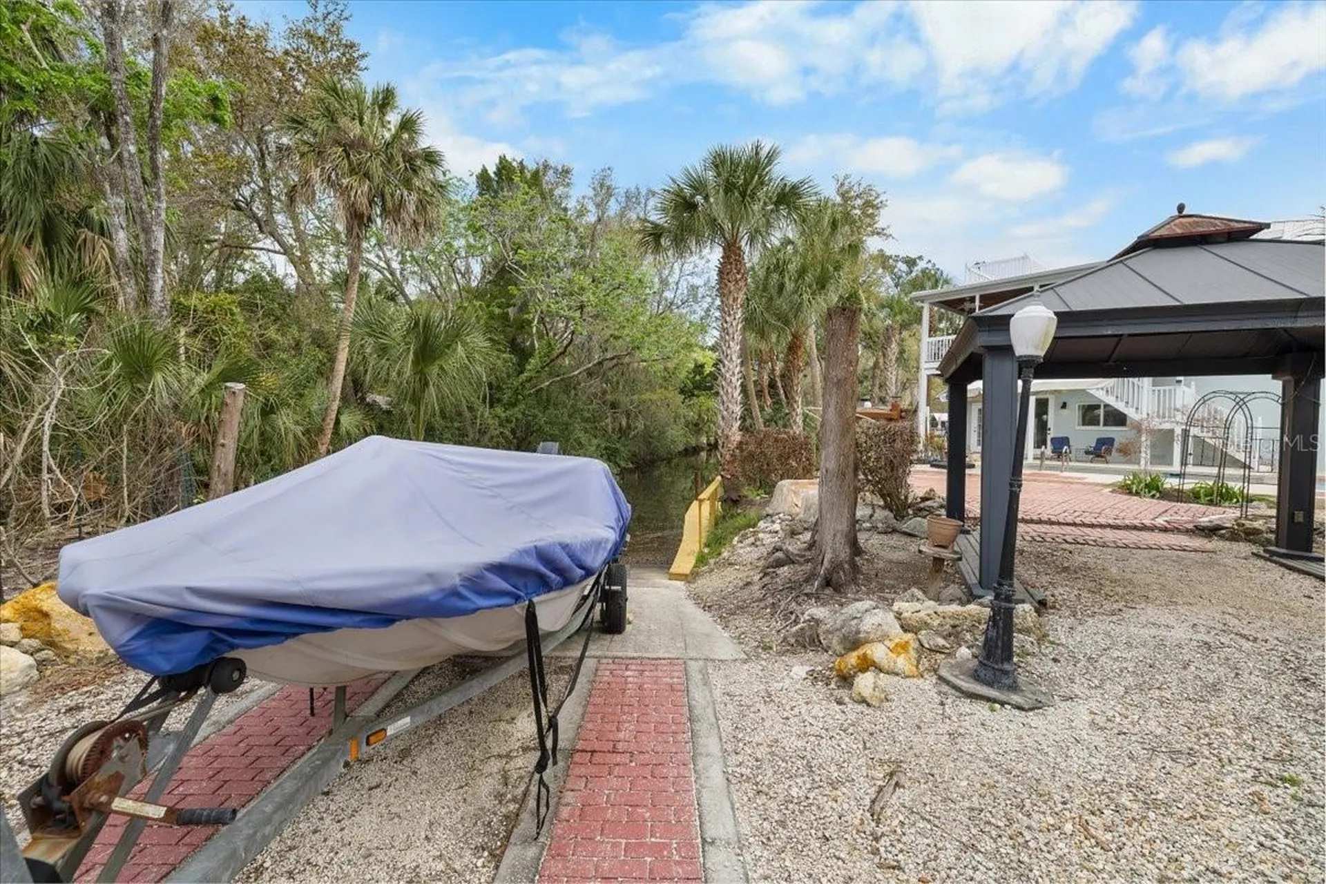 6093 Avenue Of The Palms Weeki Wachee FL 34607