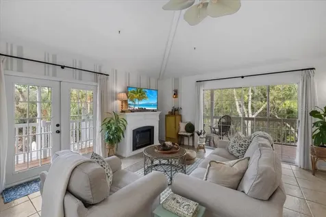 6093 Avenue Of The Palms Weeki Wachee FL 34607